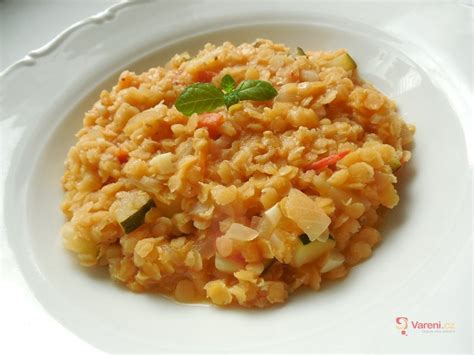 Červená čočka s uzeným