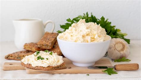 Česneková pomazánka s vejci