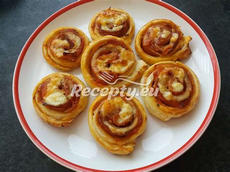 Šneci se šunkou a sýrem