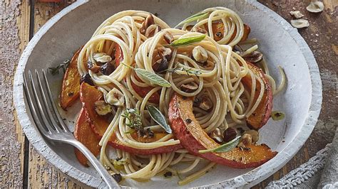 Špagety s dýní a kozím sýrem