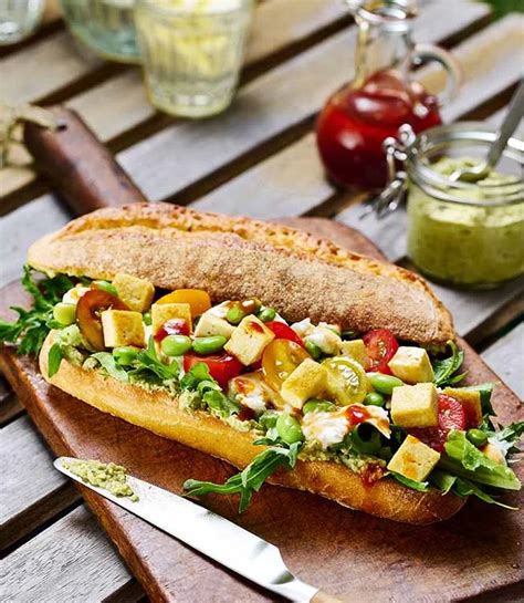 Špaldová ciabatta s tofu pestem