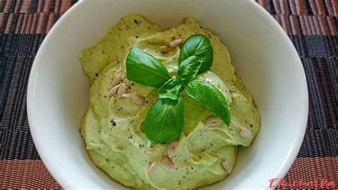 Avokádová pomazánka s cottage sýrem