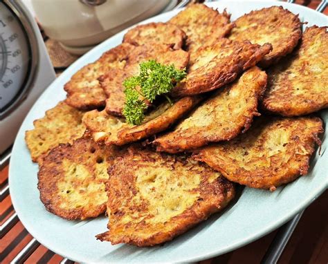 Bramboráky z cukety a brambor