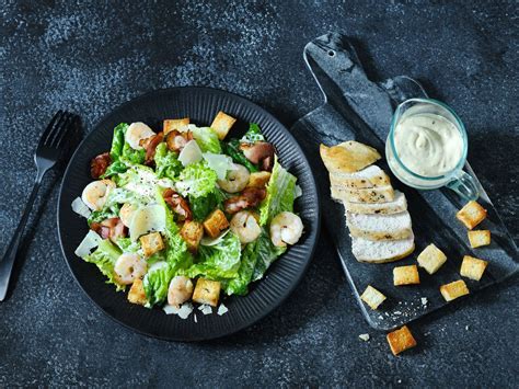 Caesar salát s kuřecím masem podle Zdeňka Pohlreicha