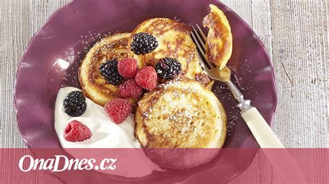 Domácí lívance s ovocem