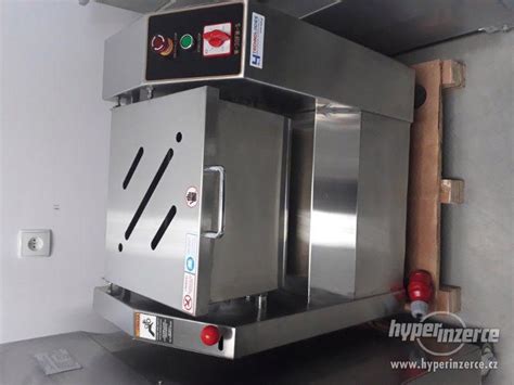 Elektrická míchačka masa