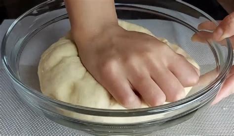 Hnětení těsta ručně