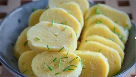 Houskové a bramborové knedlíky