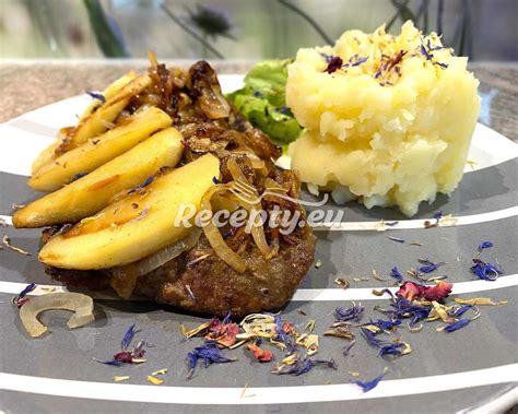 Hovězí hrudí s bramborovou kaší