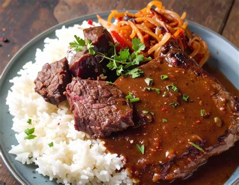 Hovězí omáčka s rýží