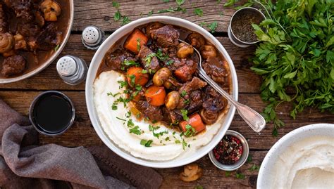 Hovězí po Burgundsku