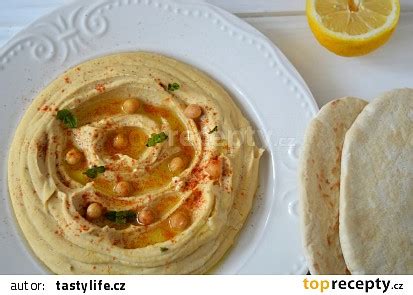 Hummus s pita chlebem