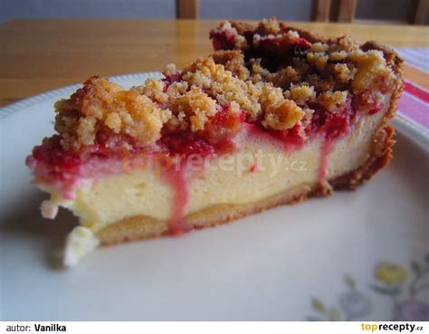 Jahodový koláč s pudinkem a tvarohem