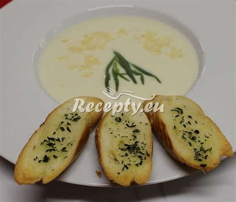 Jemný kuřecí krém s bylinkami