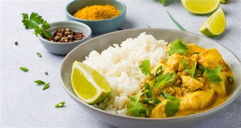 Kari omáčka s cizrnou a batáty