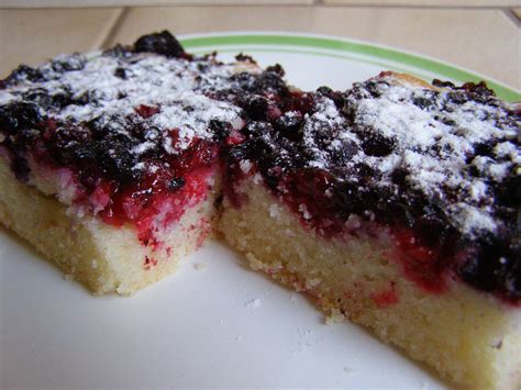 Koláč s lesním ovocem