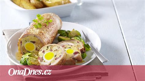 Krůtí roláda s brusinkovou nádivkou