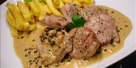 Krkovička s omáčkou ze zeleného pepře