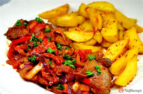 Kuřecí játra s cibulí