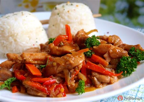 Kuřecí nudličky s paprikou a fazolemi