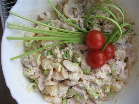 Kuřecí salát ze zbytků pečeného kuřete