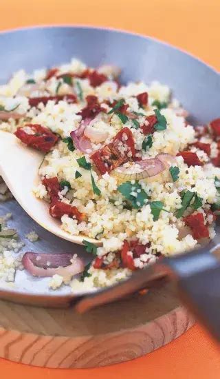 Kuskus se slaninou a rajčaty