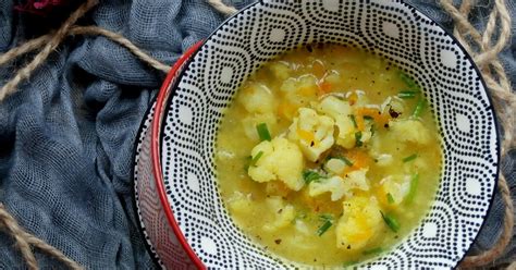 Květáková polévka s petrželkou