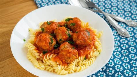 Masové kuličky v rajčatové omáčce