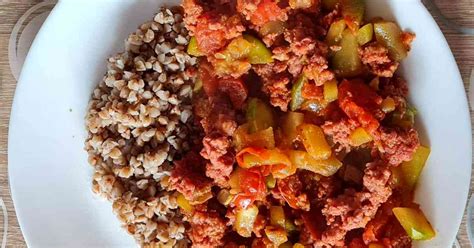 Mleté hovězí s cuketou