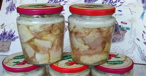 Naložený bůček ve sklenici