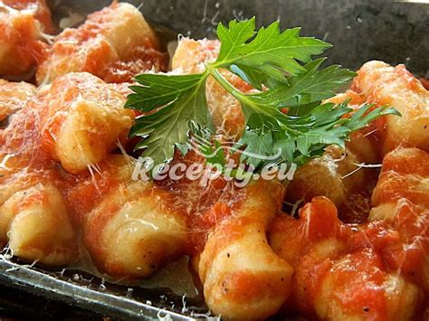 Noky s rajčatovou omáčkou