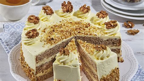 Ořechový dort s krémem