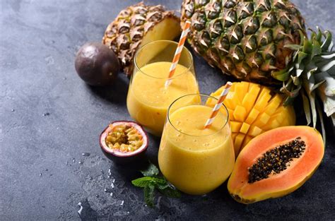 Příprava ananasového smoothie