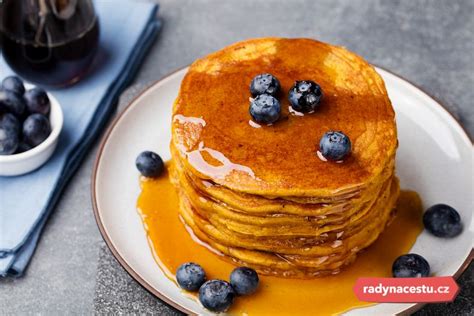 Palačinky s javorovým sirupem