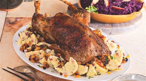 Pečená husa se zelím