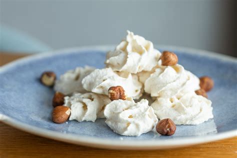 Pečení ořechových pusinek