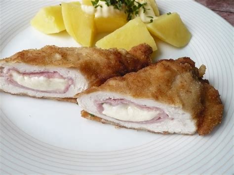 Plněná kuřecí prsa se šunkou a sýrem