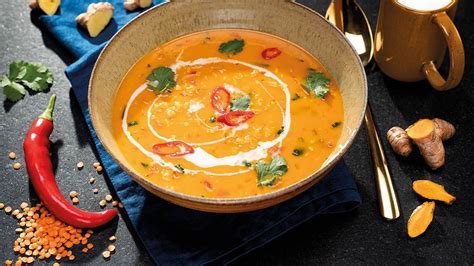 Polévka z červené čočky