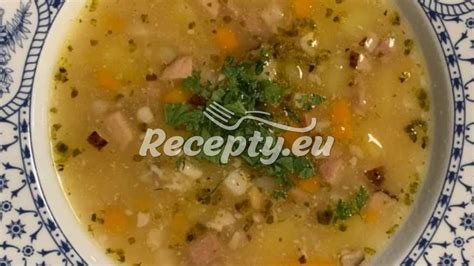 Polévka z uzeného kolene