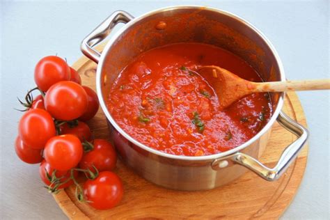Rajčatová omáčka