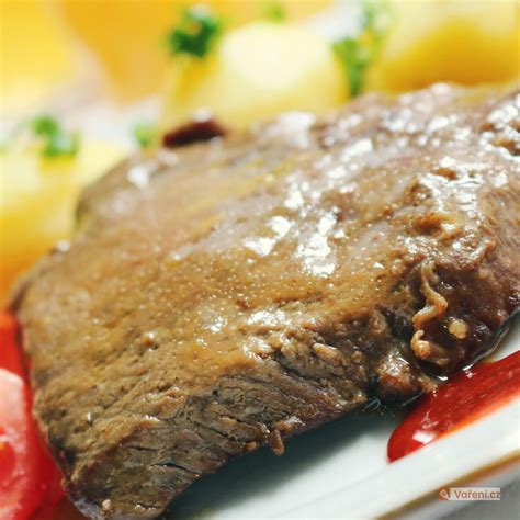 Servírování kančí paštiky