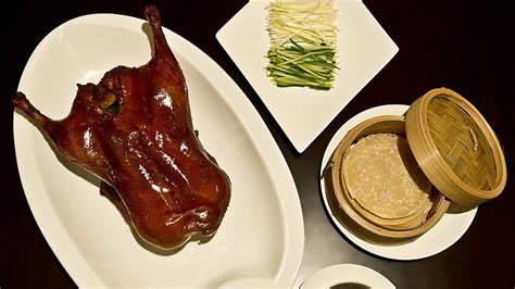 Servírování pekingské kachny