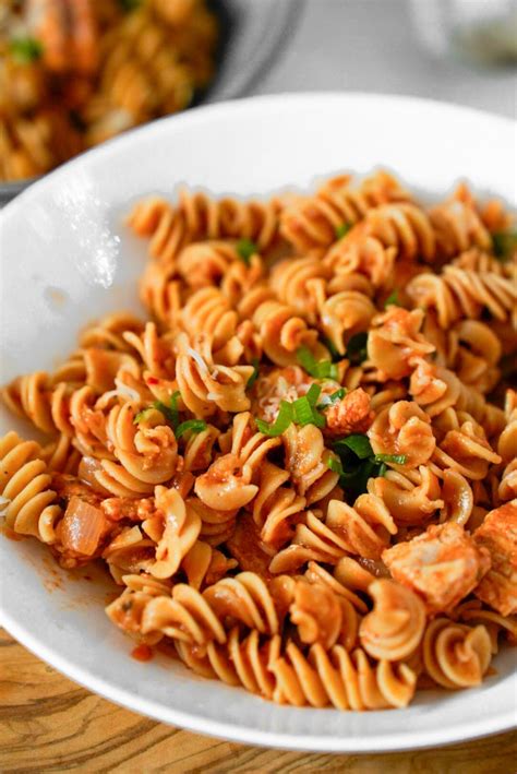 Těstoviny s dýňovou omáčkou