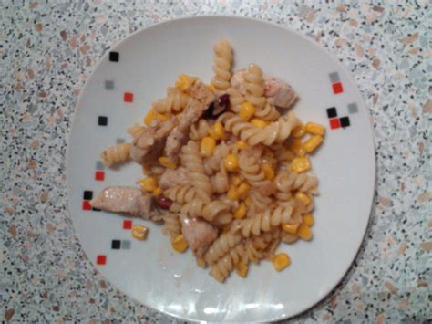 Těstoviny s kukuřicí a žampiony