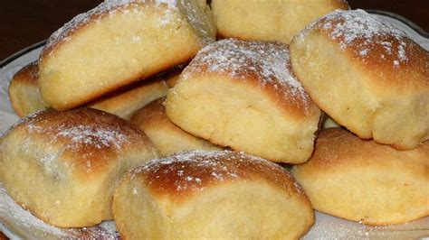 Třené kynuté buchty