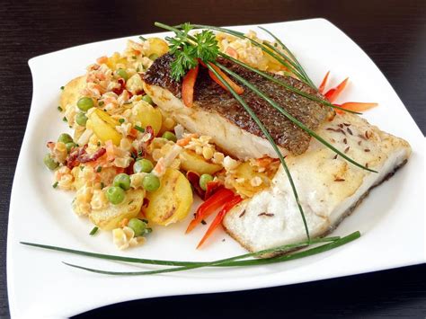 Treska s čočkovým salátem