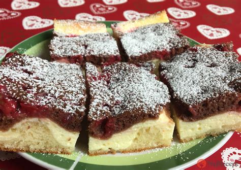 Tvarohový koláč s ovocem