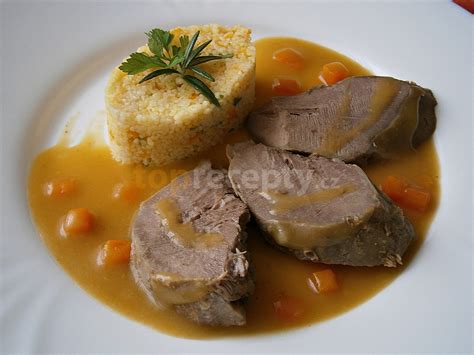 Uvařený vepřový jazyk