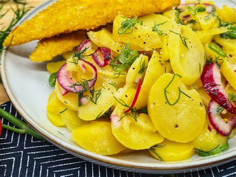 Vídeňský bramborový salát