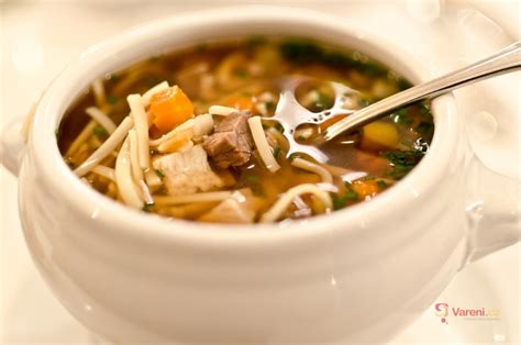 Vaření hovězí polévky